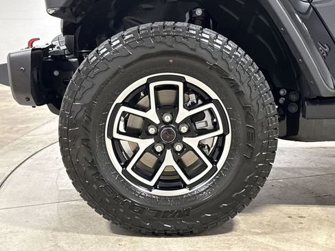 New 2026 Jeep Gladiator Mojave AWD/4WD image 26