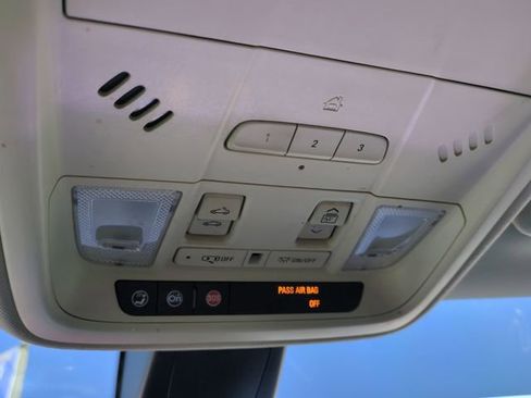 Used 2017 Cadillac XT5 Luxury w/ Driver Awareness Package image 24