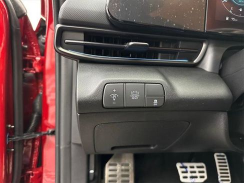 New 2025 Hyundai Elantra SEL image 29