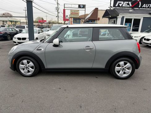 Used 2014 MINI Cooper 2-Door Hardtop image 2