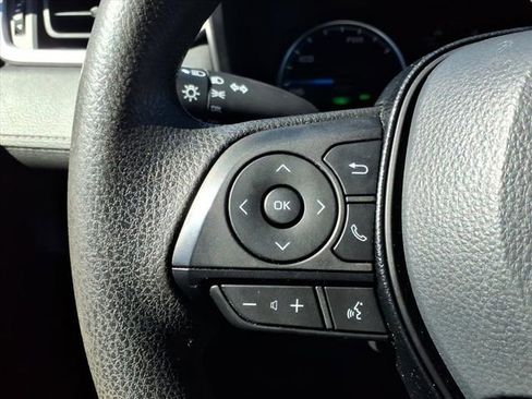 Used 2020 Toyota RAV4 LE image 24