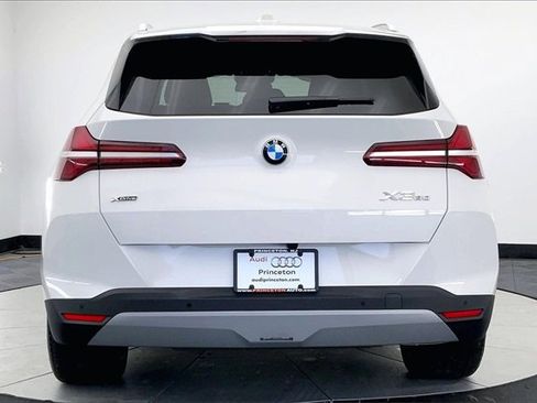 Used 2025 BMW X3 xDrive30i w/ Premium Package image 4