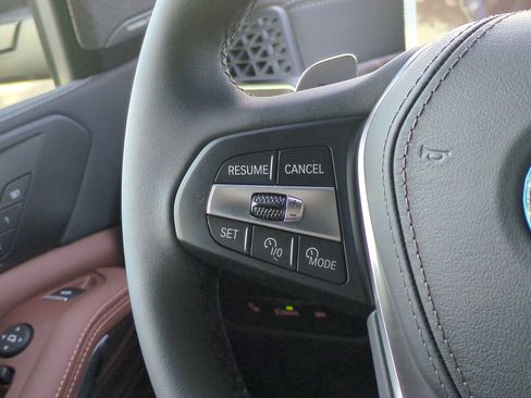 Used 2026 BMW X5 xDrive50e w/ Executive Package image 25