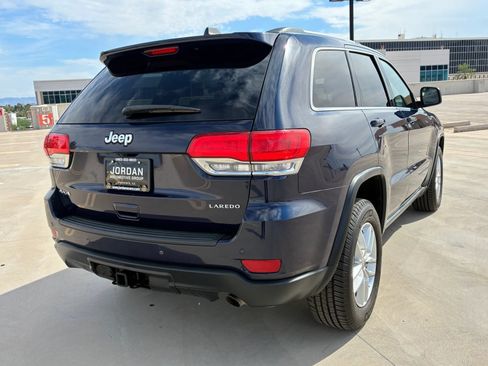 Used 2017 Jeep Grand Cherokee Laredo w/ Quick Order Package 23E AWD/4WD image 6