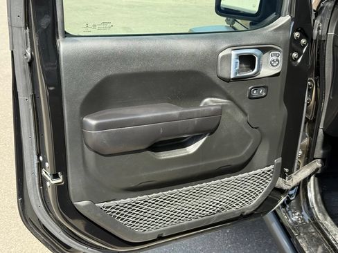 Used 2021 Jeep Wrangler Unlimited Sport AWD/4WD image 16