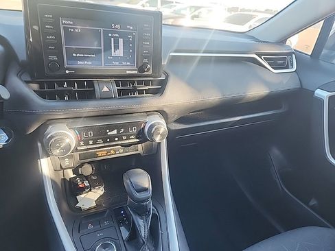 Used 2021 Toyota RAV4 XLE w/ Convenience Package image 14