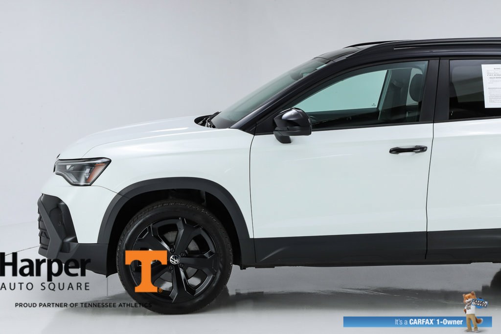 Used 2025 Volkswagen Taos SE AWD/4WD image 41