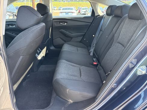 Certified 2025 Honda Accord SE image 32