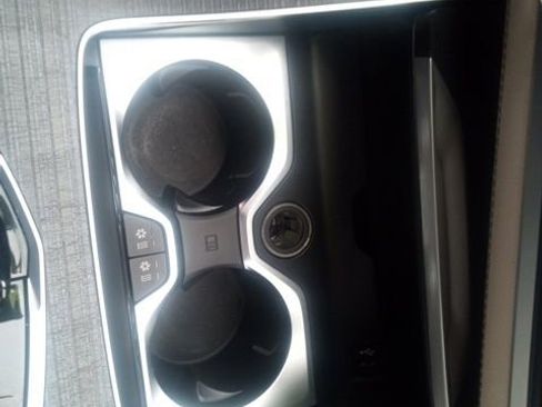 Used 2021 BMW ALPINA XB7 image 25