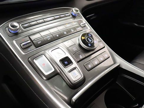 Used 2023 Hyundai Santa Fe Limited image 9