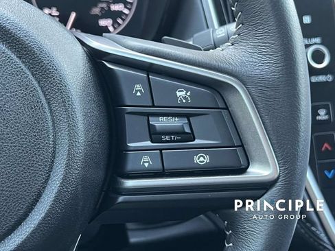 Used 2025 Subaru Outback Premium AWD/4WD image 19