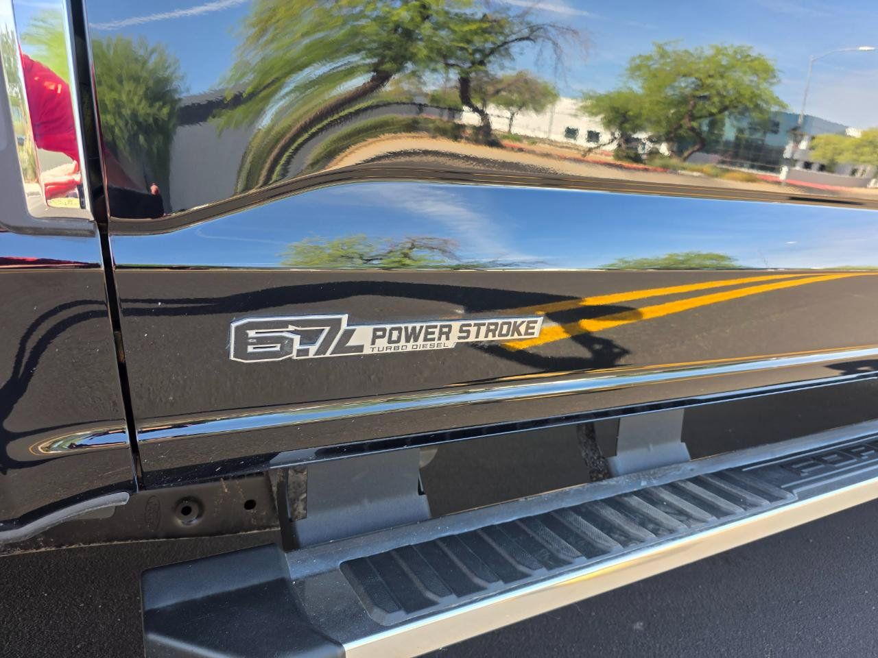 Used 2024 Ford F350 Lariat w/ Chrome Package AWD/4WD image 4