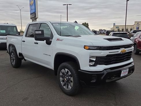 New 2026 Chevrolet Silverado 2500 Custom w/ Custom Convenience Package AWD/4WD image 5