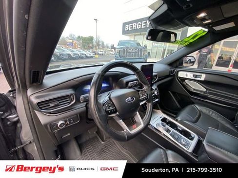 Used 2022 Ford Explorer ST w/ Equipment Group 401A image 12