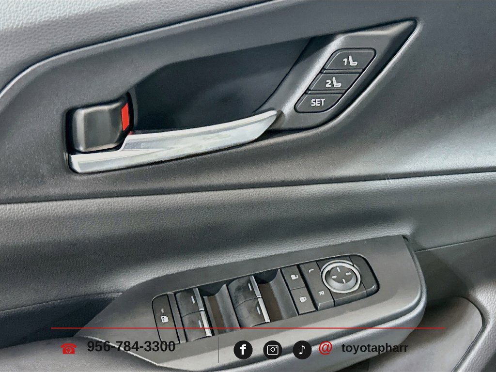 New 2027 Toyota Prius Plug-In Hybrid FWD image 16