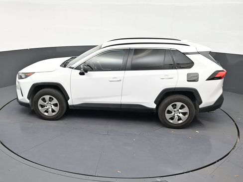 Used 2020 Toyota RAV4 LE FWD image 13