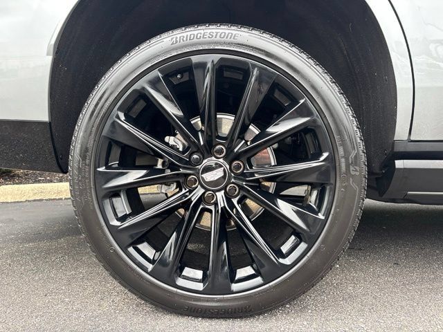 Certified 2025 Cadillac Escalade Sport Platinum w/ LPO, ONYX Package AWD/4WD image 16