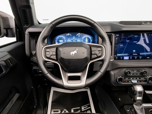 Used 2025 Ford Bronco Big Bend image 39