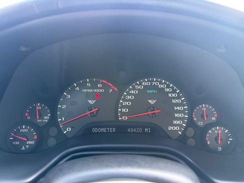Used 2000 Chevrolet Corvette Coupe w/ Performance Handling Pkg RWD image 24