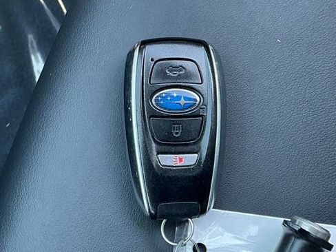 Used 2019 Subaru Crosstrek 2.0i Limited w/ Moonroof Package w/Navigation AWD/4WD image 30