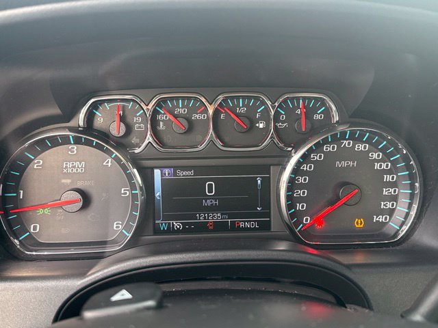 Used 2017 Chevrolet Silverado 1500 LT w/ Texas Edition RWD image 9