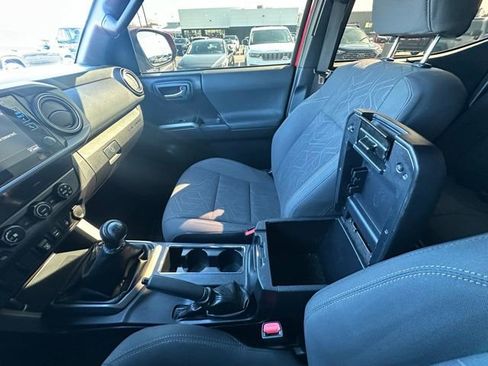 Used 2019 Toyota Tacoma TRD Off-Road image 26