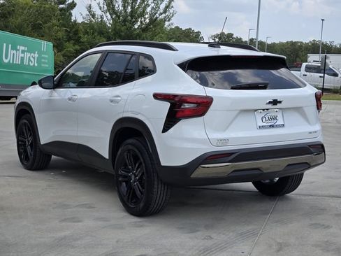 New 2026 Chevrolet Trax ACTIV w/ Driver Confidence Package FWD image 4