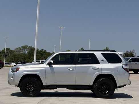 Used 2024 Toyota 4Runner TRD Off-Road Premium w/ Off Road Premium Plus Package AWD/4WD image 3