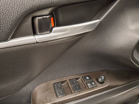 Used 2023 Toyota Camry SE AWD/4WD image 16