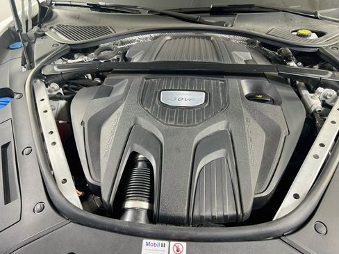 Used 2020 Porsche Panamera 4 AWD/4WD image 30