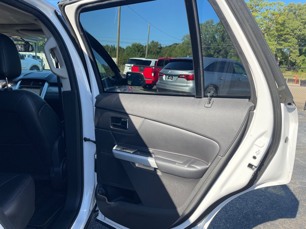 Used 2013 Ford Edge SEL AWD/4WD image 19