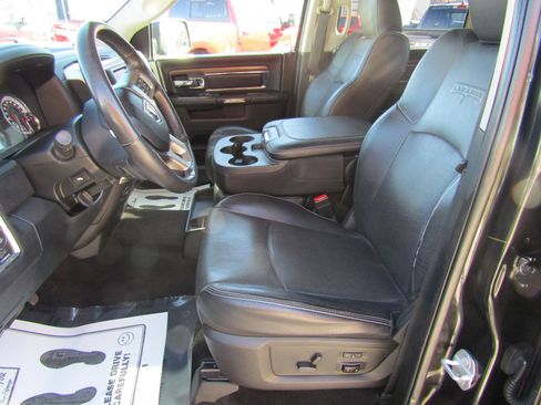 Used 2017 RAM 1500 Laramie image 16