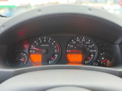 Used 2006 Nissan Xterra Off-Road AWD/4WD image 14