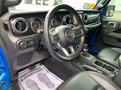 Used 2023 Jeep Wrangler Unlimited Rubicon 392 w/ Trailer Tow Package AWD/4WD image 20