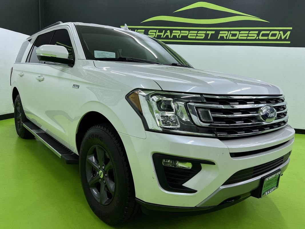Used 2018 Ford Expedition XLT w/ Equipment Group 202A AWD/4WD image 2