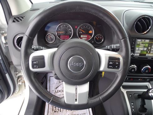 Used 2016 Jeep Compass High Altitude image 16