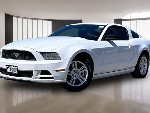 Used 2014 Ford Mustang Coupe w/ Equipment Group 102A RWD image 2