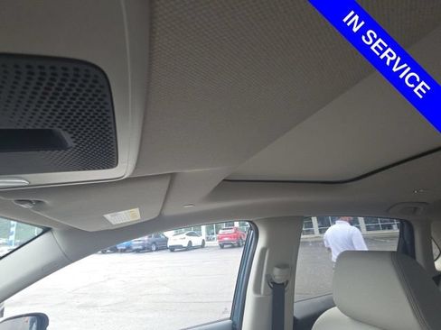 Used 2024 Honda HR-V EX-L image 11