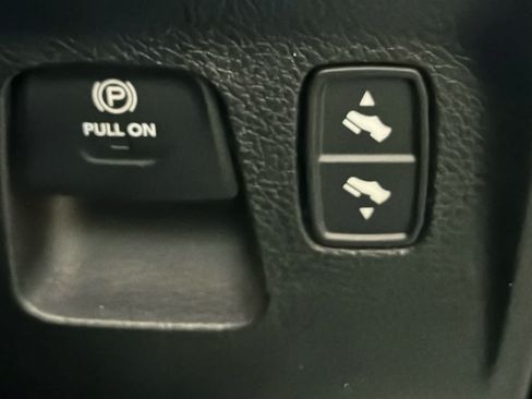 Used 2021 RAM 1500 Big Horn RWD image 40