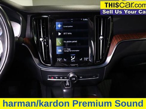 Used 2021 Volvo S60 T5 Momentum w/ Premium Package image 15