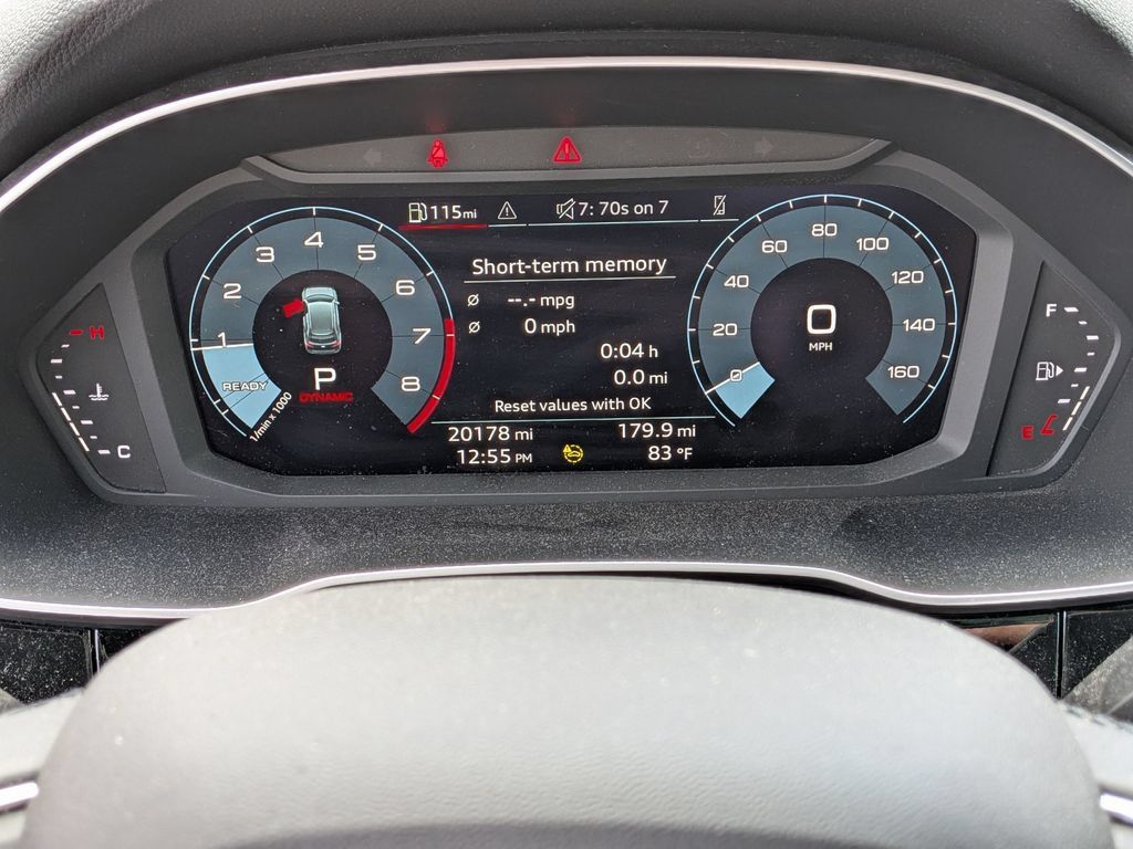 Used 2023 Audi Q3 2.0T Premium Plus w/ Premium Plus Package AWD/4WD image 19