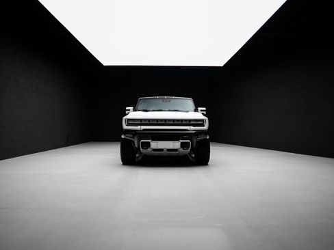 Used 2022 GMC Hummer EV Edition 1 w/ LPO, Illumination Package AWD/4WD image 90