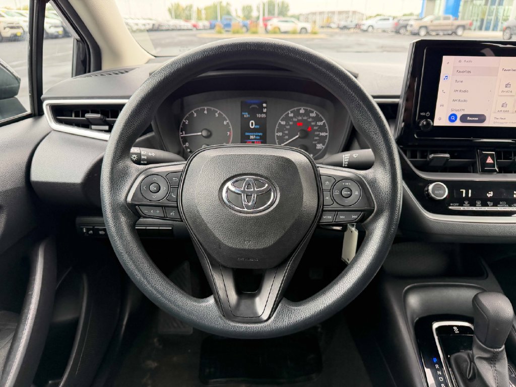 Used 2024 Toyota Corolla LE FWD image 35
