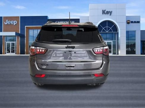 Used 2022 Jeep Compass Altitude w/ Sun and Sound Group image 5