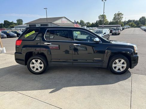 Used 2016 GMC Terrain SLE FWD image 4
