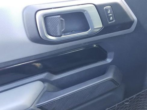 Used 2022 Ford Bronco Base image 10