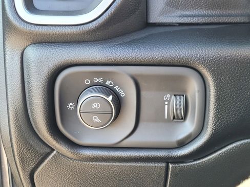 New 2026 RAM 2500 Big Horn AWD/4WD image 26