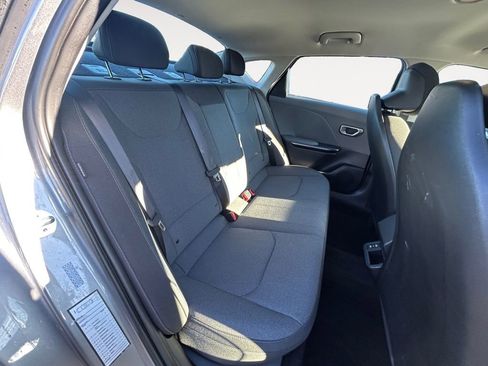 Used 2025 Kia K4 LXS image 11