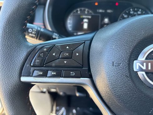 Certified 2022 Nissan Kicks SR image 19