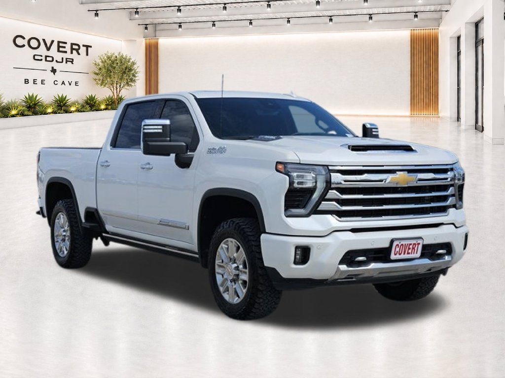 Used 2024 Chevrolet Silverado 3500 High Country w/ High Country Premium Package AWD/4WD image 3